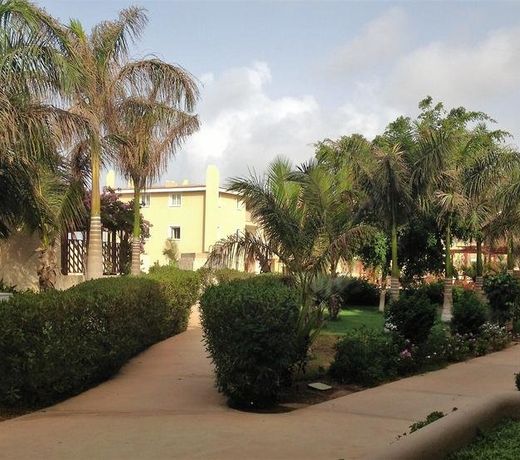 Aparthotel Tropical