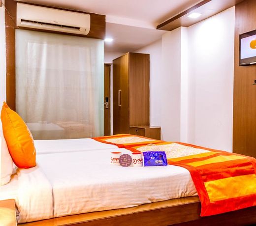 Capital O 1710 Hotel The Supreme