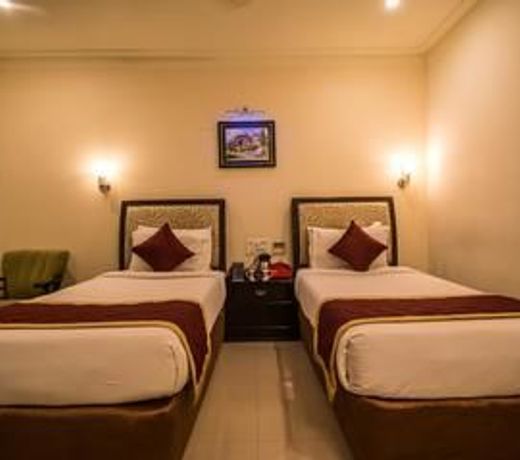 OYO 1085 Hotel Budhil Park
