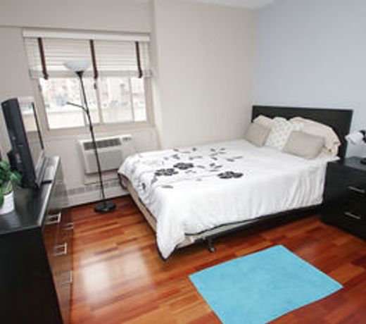 Renaissance Properties - 21 & Chestnut