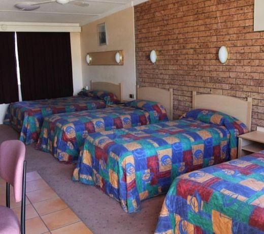 Nandewar Motor Inn