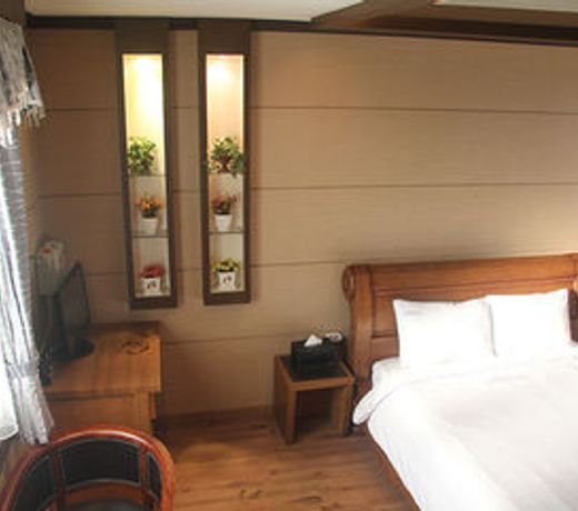 Noblesse Hotel