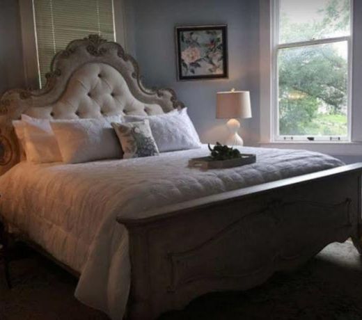 Laurel Manor Bed and Breakfast