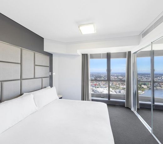 Meriton Suites Herschel Street, Brisbane