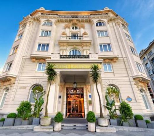 Hotel Carlton