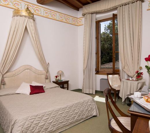 Hotel Villa San Lucchese