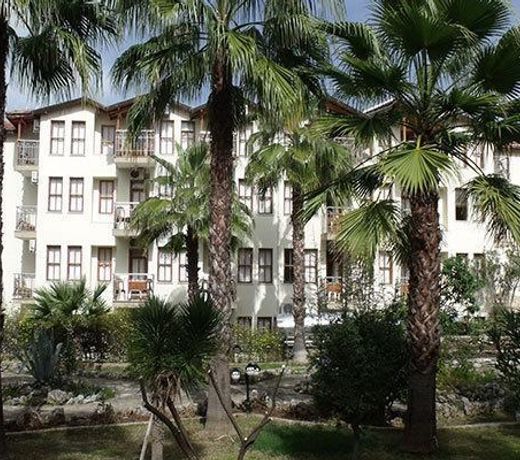 Dreamland Hotel