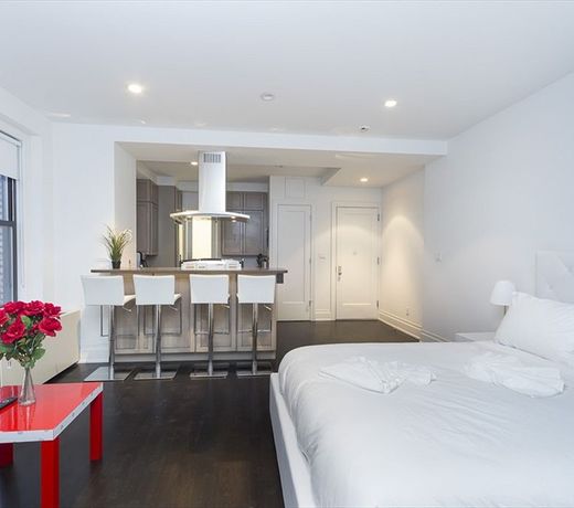 5TH AVE SUITES
