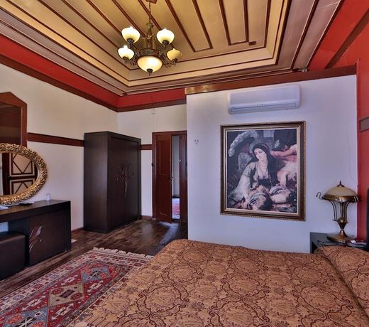 Gul Evi Konagi