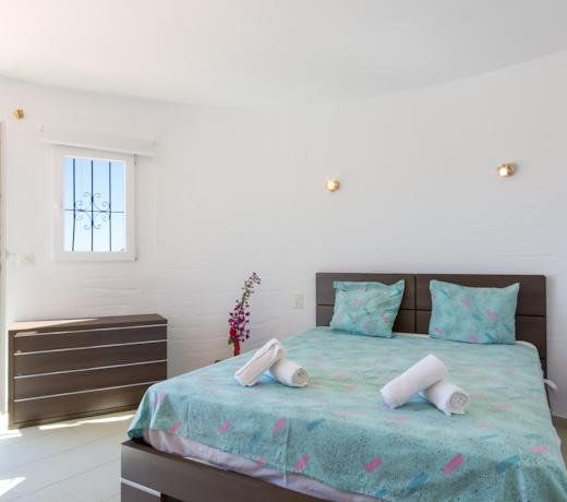 Villa La Madrugada by Abahana Villas