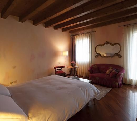 B&B Portico Rosso