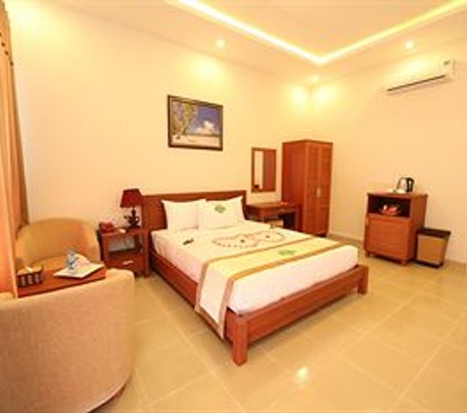 Madame Cuc Saigon Emerald Resort