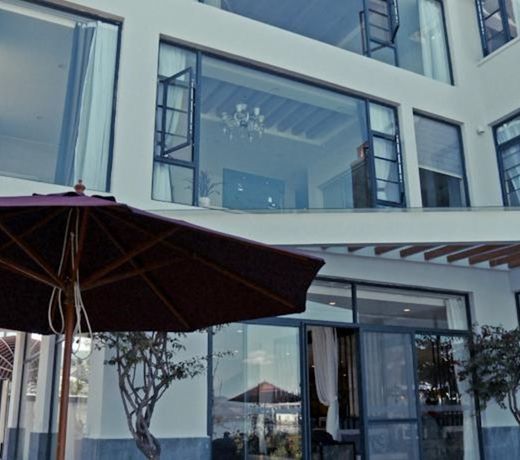 Dali Pinyue Taoyuan Resort Hotel