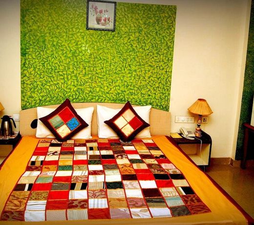 Hotel Omni Plaza