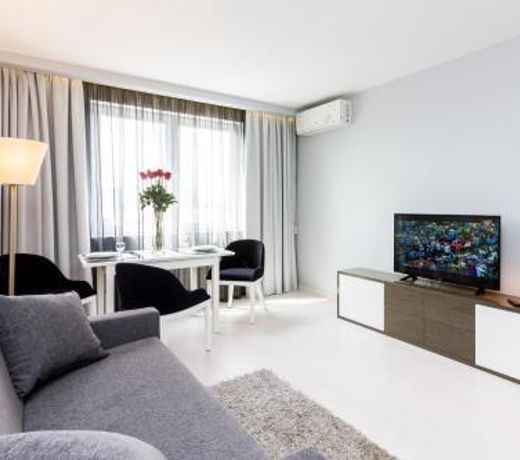 Molnar Apartments Masherova 43