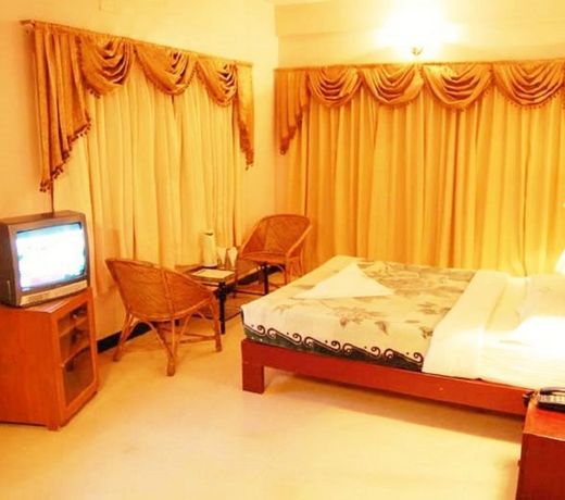 Royal Hotel