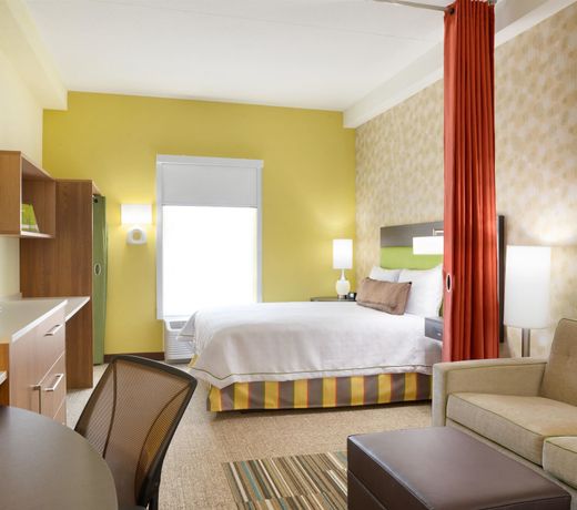 Home2 Suites by Hilton Charlotte Airport