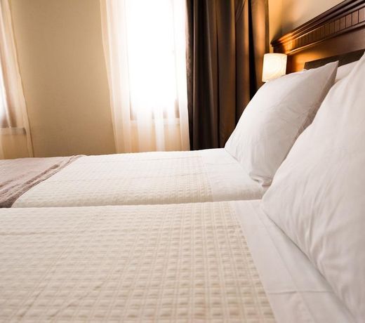 Hotel Argjiro