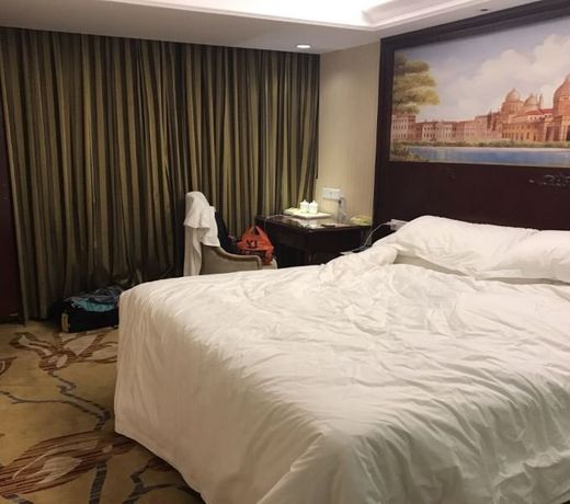 Vienna Hotel Shenzhen Dongmen Hubei Subway Station Branch