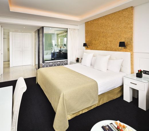 Hotel Colón Gran Meliá - The Leading Hotels of the World
