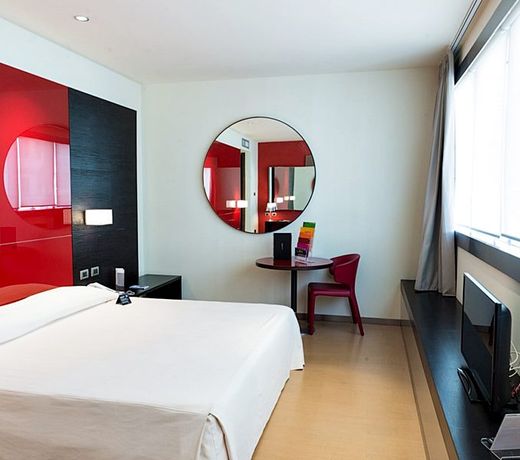 T Hotel
