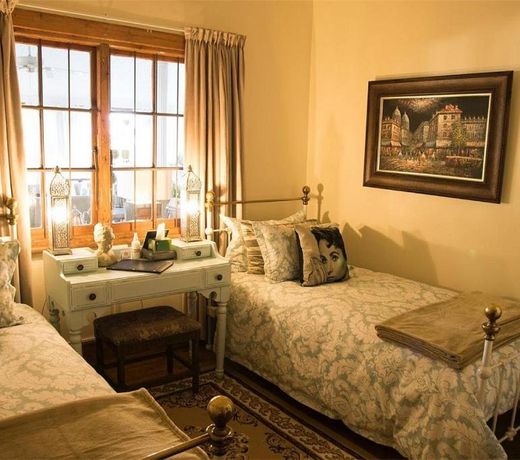 79 On Ridge Bed and Breakfast