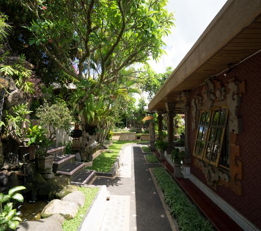 Nuaja Balinese Guest House