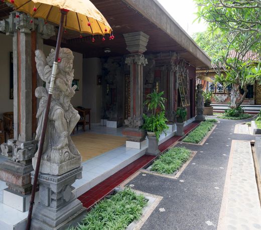 Nuaja Balinese Guest House