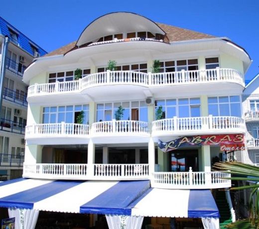 Hotel Kavkaz