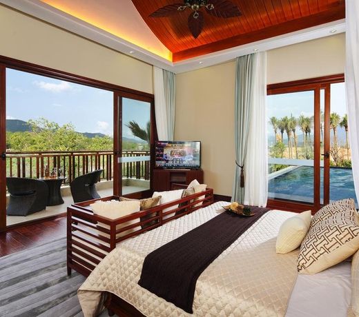 Sanya Ocean Sonic Banling Hotspring Resort