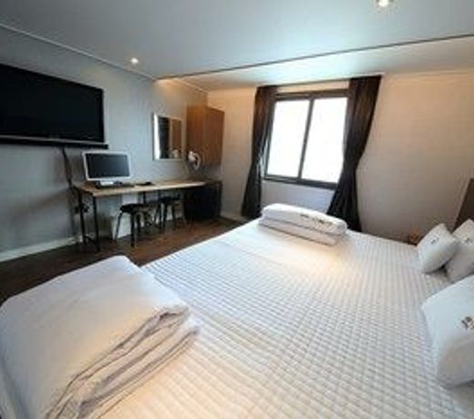 The Stone Bridge Hotel Sasang