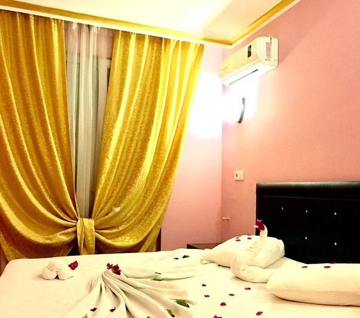 Star Palace