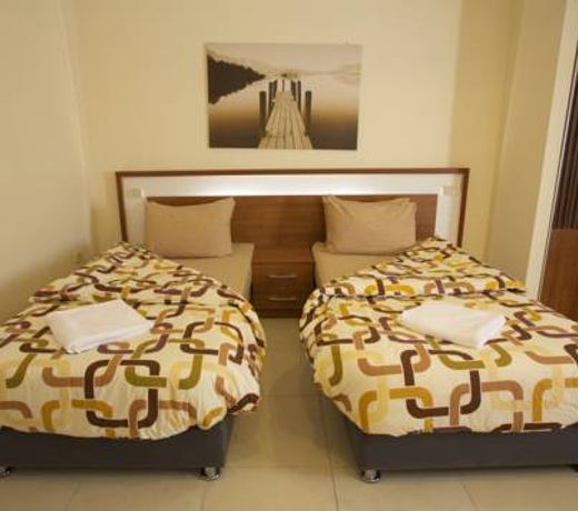 Lujain Hotel