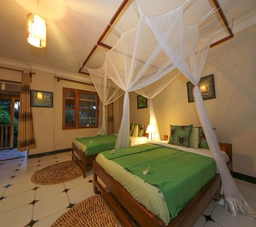 Papyrus Guest House