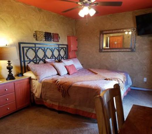 Los Milagros Hotel