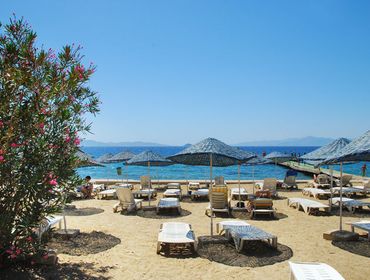 อพาร์ทเมนท์ Modern Turkish villa with two swimming pools, gorgeous views, WiFi and access to a private beach.