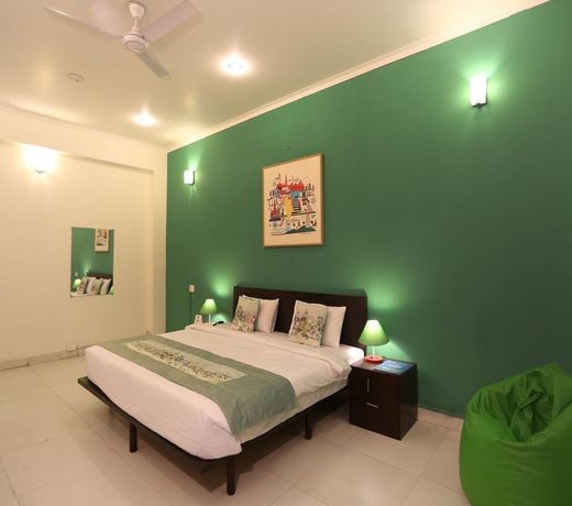 OYO Flagship 144 Noida Expressway NSEZ