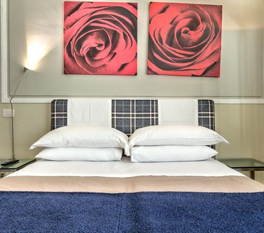 Rame Suites