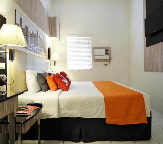 ZEN Rooms Adriatico Street