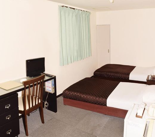 Sakura Hotel Oami