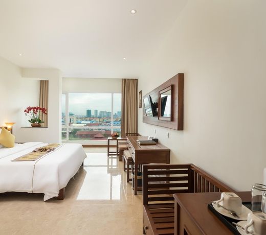 Dyvith Hotel
