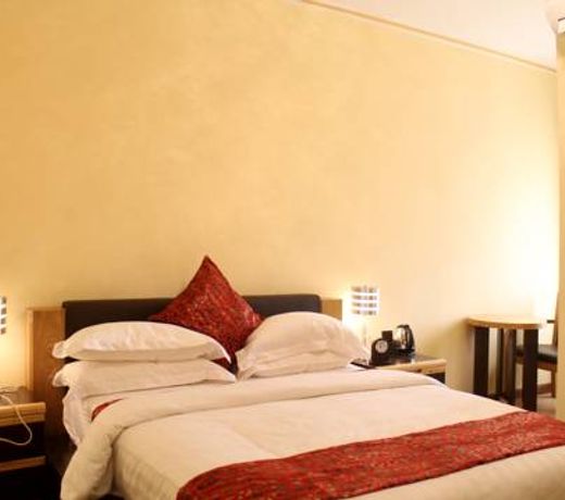 Caravel Suites