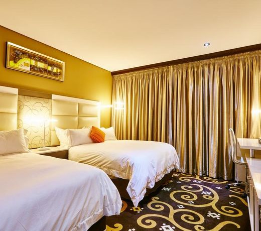 Palm Continental Hotel