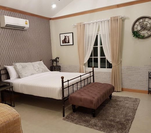 Vanida Antique Home