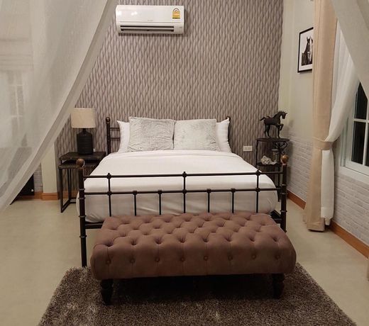 Vanida Antique Home