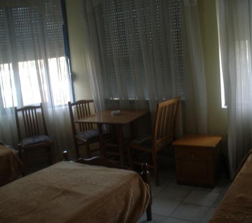 Parku i Palmave Hotel