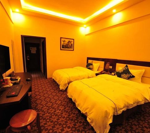 Yicheng Yijia Inn