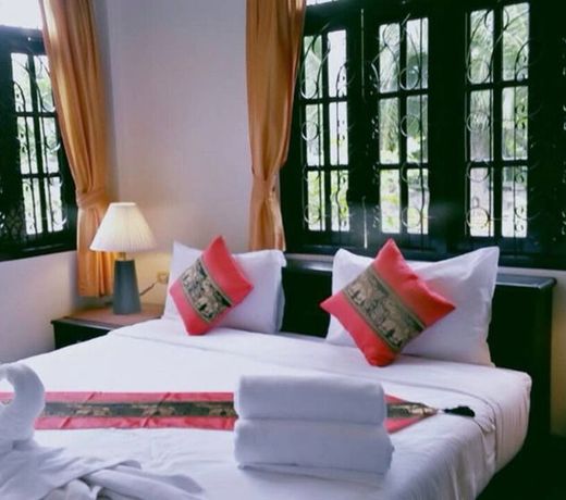 Naya Bungalow