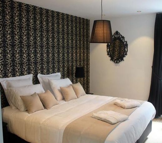 Table et chambre particulière