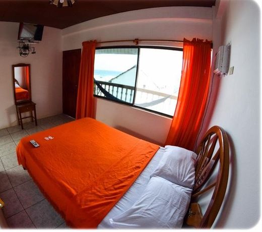 CharoÂ´s Hostal